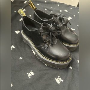 Doc marten Holly